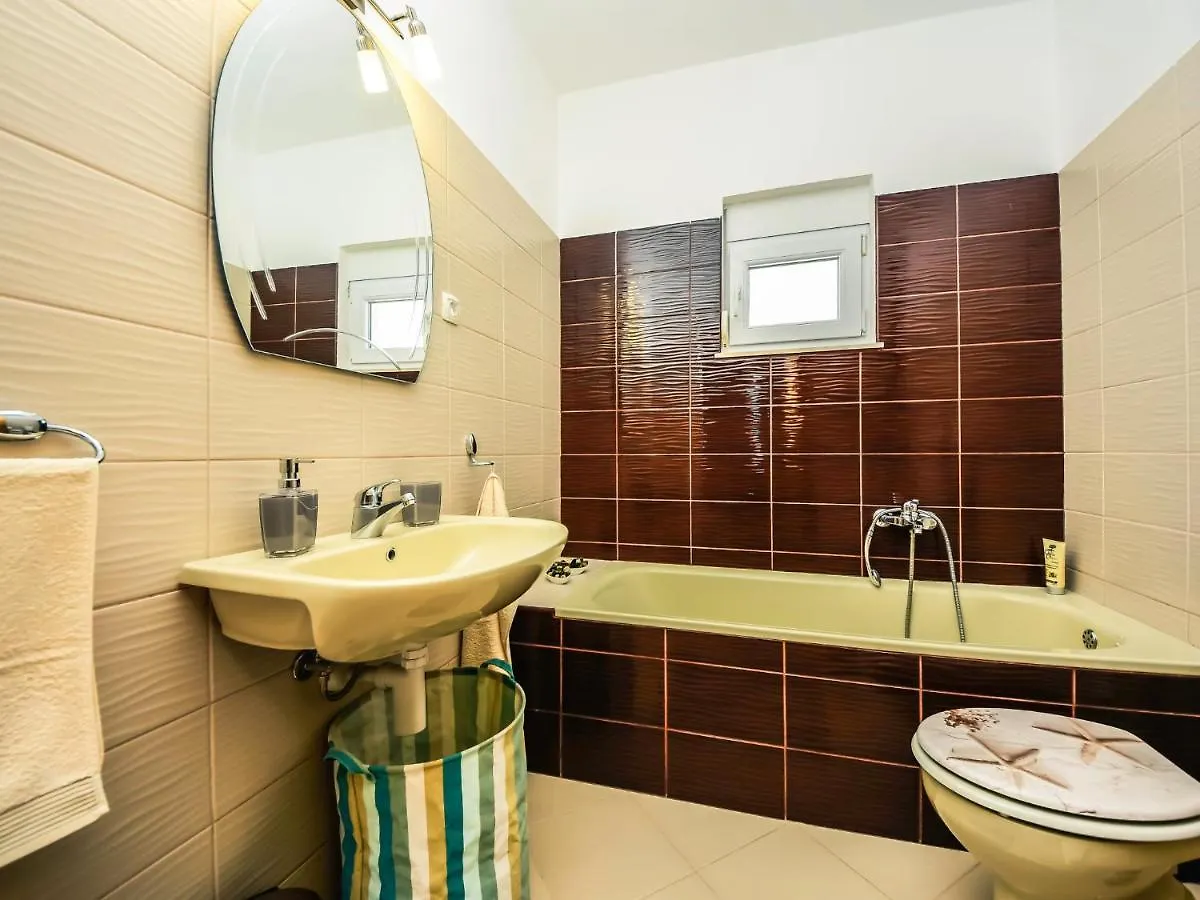Holiday Home Nisa By Interhome Visocane